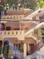6+ BHK 1500 Sq.Ft. Independent House in Ln Prapertey 