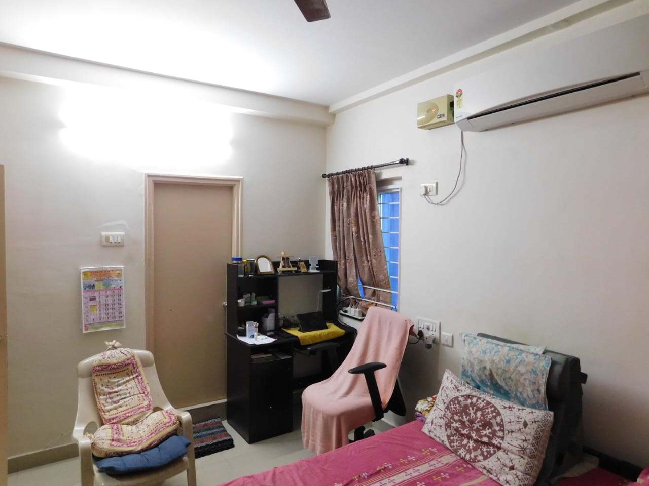 3 BHK Apartment For Sale in Manikonda Standalone 