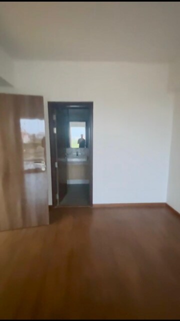 Room in 4 BHK Builder Floor at DLF Garden City Independent Floors, Sector 92 – for Sale