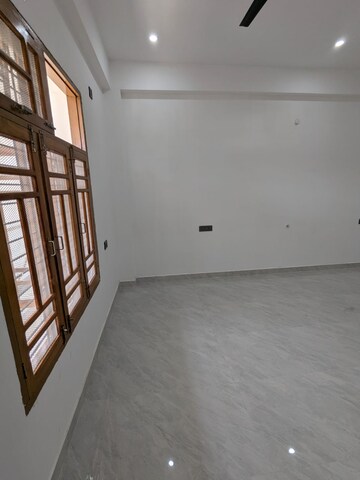 Staircase in  Pg at Vipul Khand – for Rent