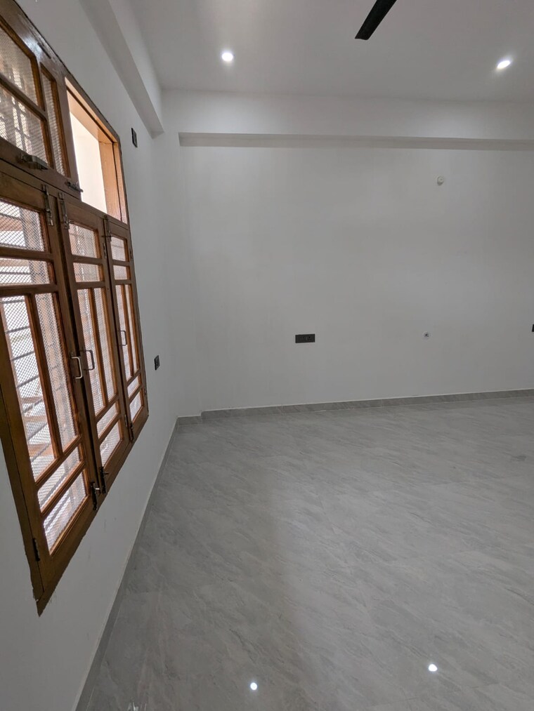 undefined, vipul khand Pg For Boys & Girls In Vipul Khand 9603969