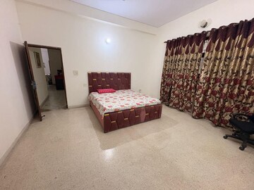 Bedroom in 3 BHK Builder Floor at Ansal Plaza Sector-23, Sector 23 – for Rent
