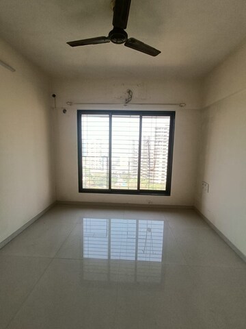 Room in 3 BHK Apartment at Matoshree Pride, Parel – for Sale