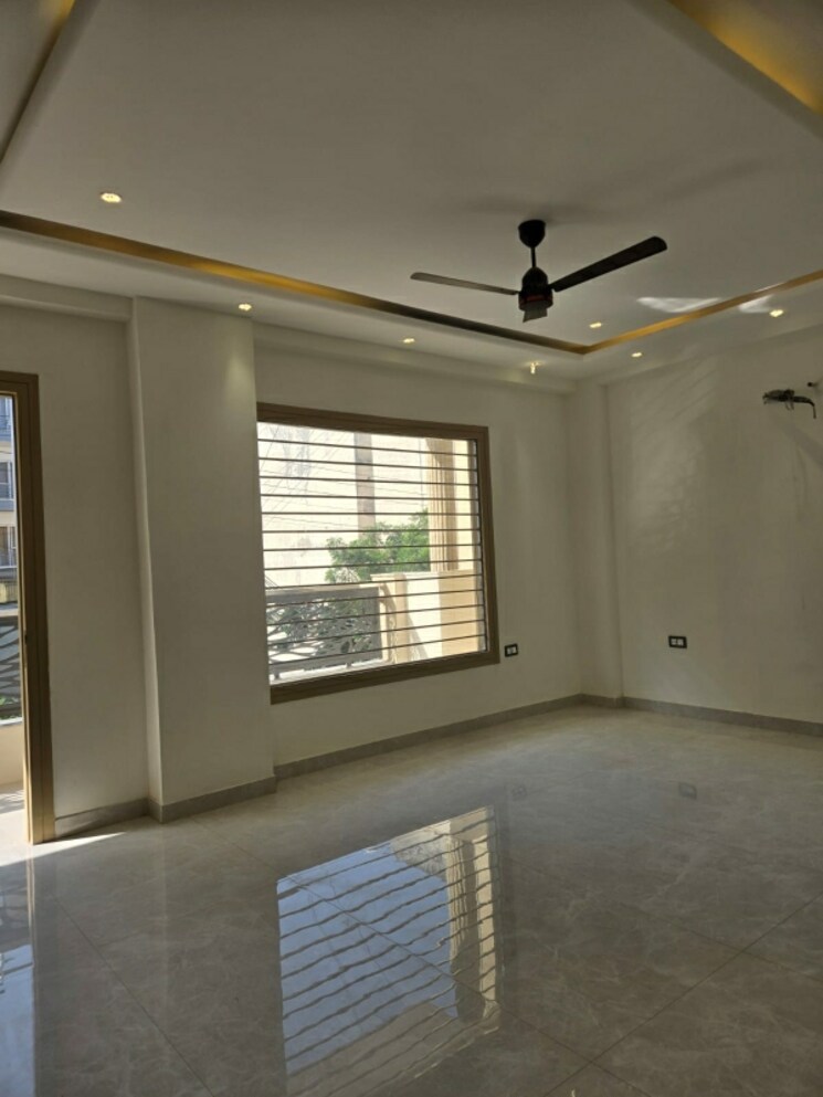 Kitchen, green fields colony 4 Bedroom 360 Sq.Yd. Builder Floor In Green Fields Colony Faridabad 9603970