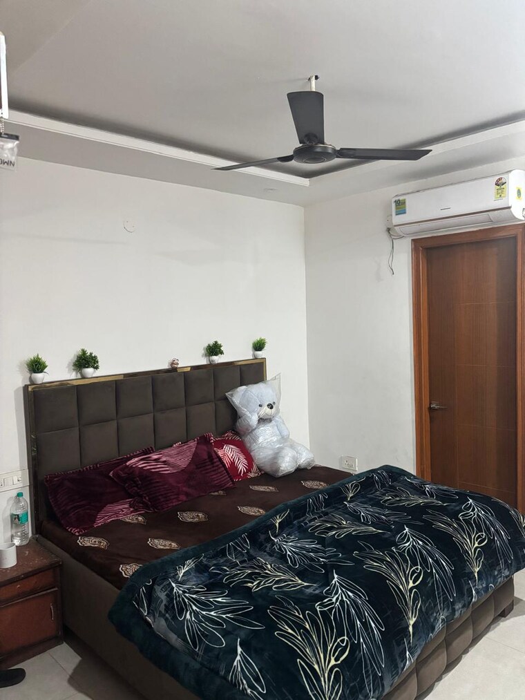Bedroom, devbhoomi-elite-homez 3 Bedroom 1300 Sq.Ft. Apartment In Patiala Road Zirakpur 9603944