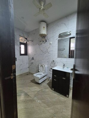 Bathroom in 3 BHK Builder Floor at Ansal Plaza Sector-23, Sector 23 – for Rent