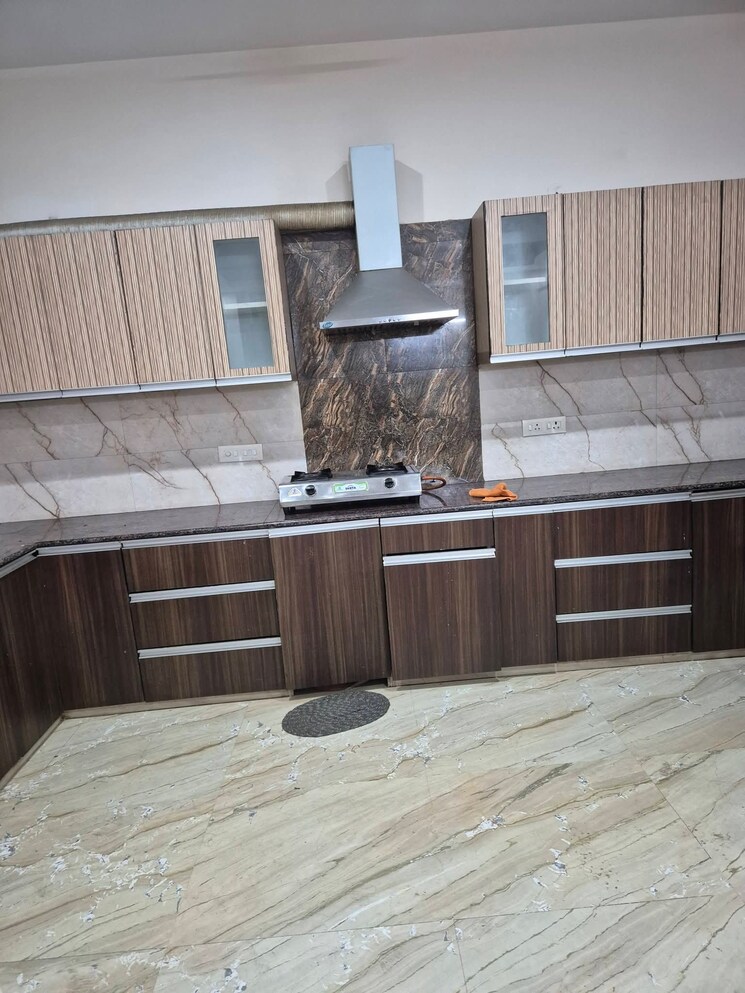 Kitchen, ansal-plaza-sector-23 3 Bedroom 3600 Sq.Ft. Builder Floor In Sector 23 Gurgaon 9603999