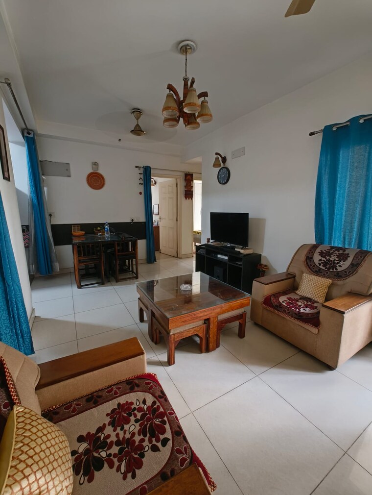 Living Room, express-zenith 3 Bedroom 915 Sq.Ft. Apartment In Sector 77 Noida 9604040