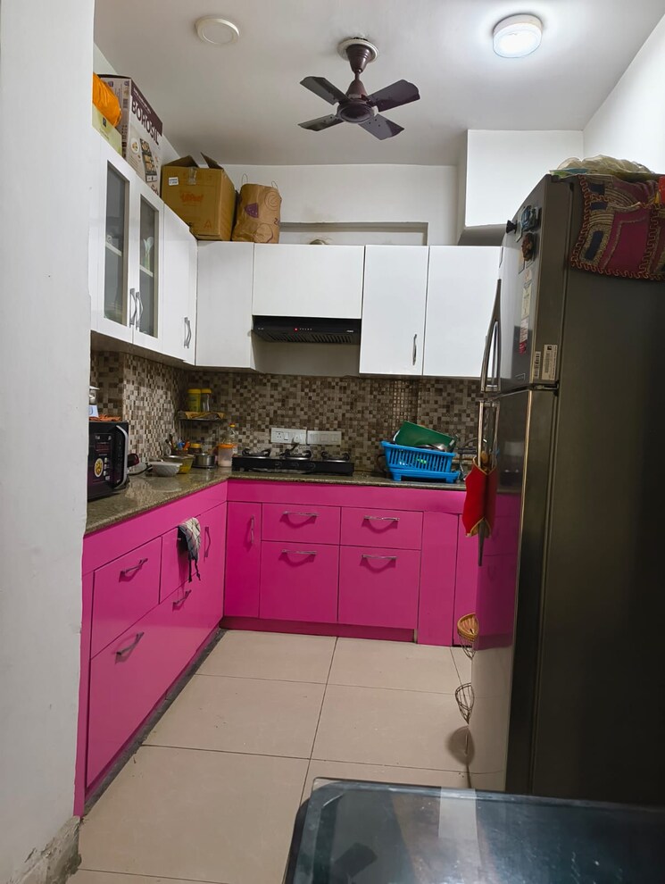 Kitchen, express-zenith 3 Bedroom 915 Sq.Ft. Apartment In Sector 77 Noida 9604040