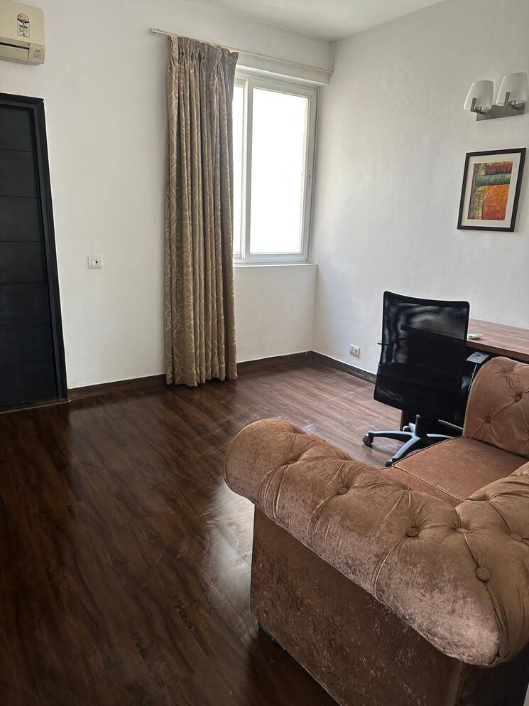 Living Room, ansal-plaza-sector-23 3 Bedroom 3200 Sq.Ft. Builder Floor In Sector 23 Gurgaon 9604038