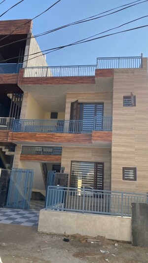 4 BHK Independent House For Sale in Sector 123
