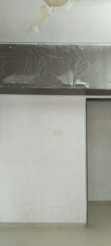 Room in 2 BHK Apartment at Nirmal Lifestyle Residency CHS Ltd, Mulund West – for Rent