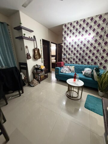 2 BHK Apartment For Rent in Aditya Urban Casa, Sector 78
