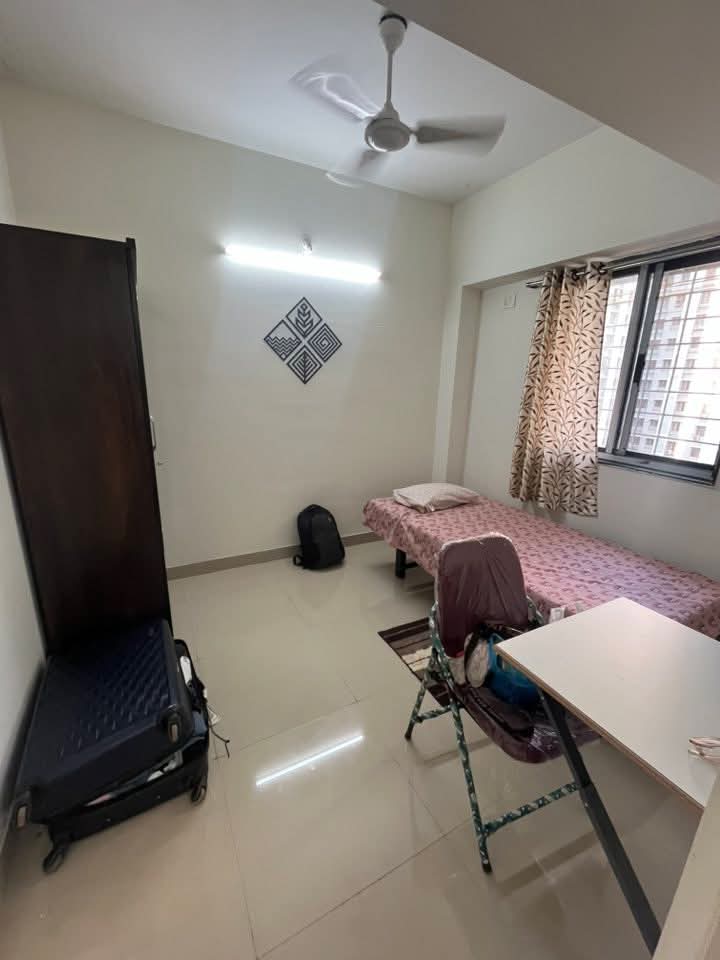 1 BHK 320 Sq.Ft. Apartment in Swarajya Hind CHS