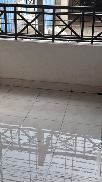 Room in 2 BHK Apartment at Sinhagad Road – for Sale