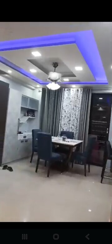 2 BHK Apartment For Sale in Raheja Vedaanta, Sector 108