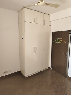 Room in 2 BHK Apartment at TDI Ourania, Sector 53 – for Rent