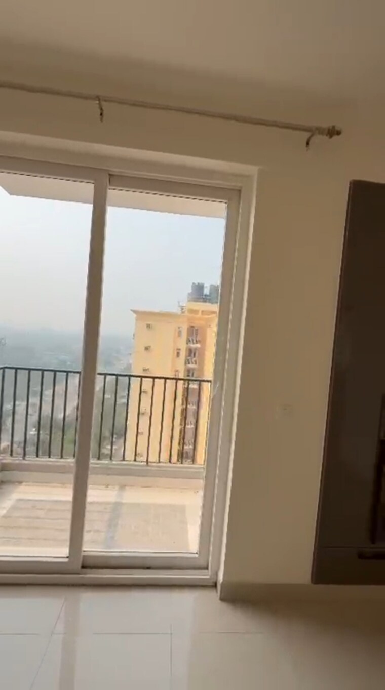 Balcony, shiv-the-ozone-solitaire 3 Bedroom 1735 Sq.Ft. Apartment In Sector 87 Faridabad 9604139