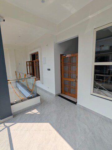  Pg For Rent in Vineet Khand