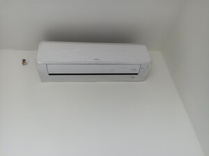 Furnished Amenities in 2.5 BHK Apartment at Mahagun Marvella, Sector 78 – for Rent