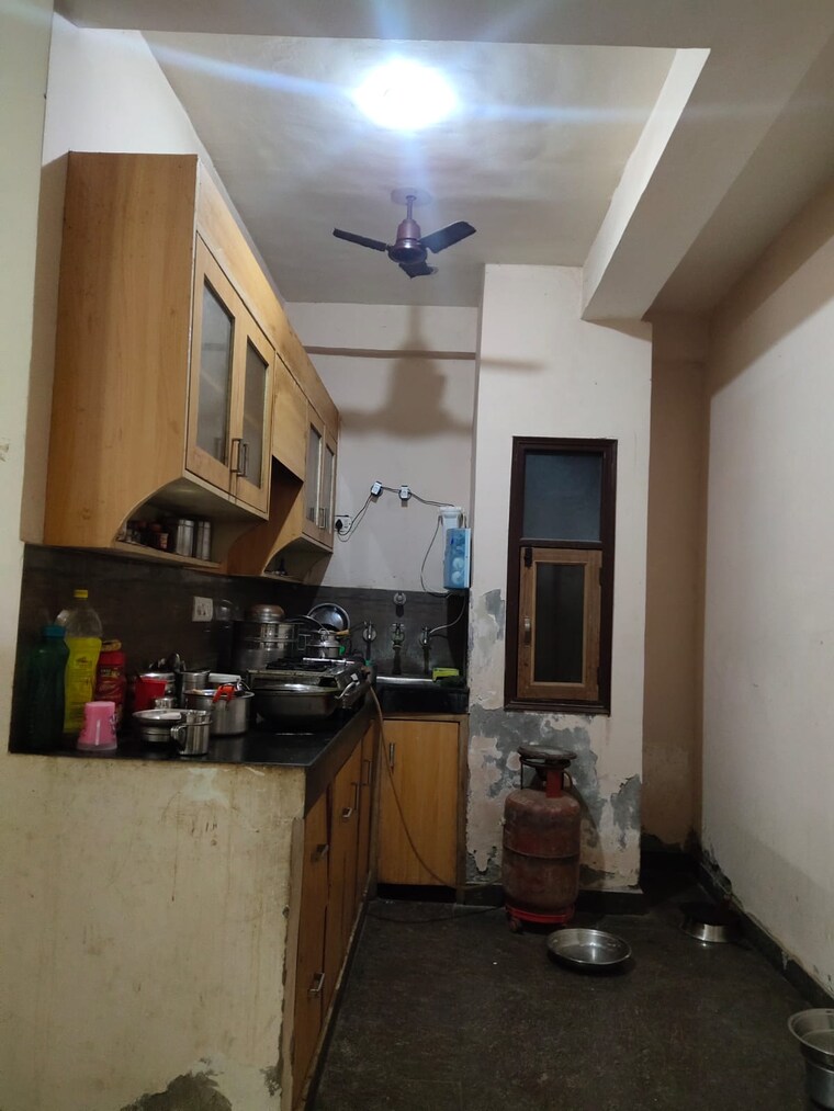 Kitchen, krishna garden colony 4 Bedroom 127 Sq.Yd. Builder Floor In Krishna Garden Colony Ghaziabad 9604159