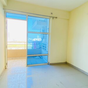 Room in 2.5 BHK Apartment at Pyramid Urban Homes 2, Sector 86 – for Rent