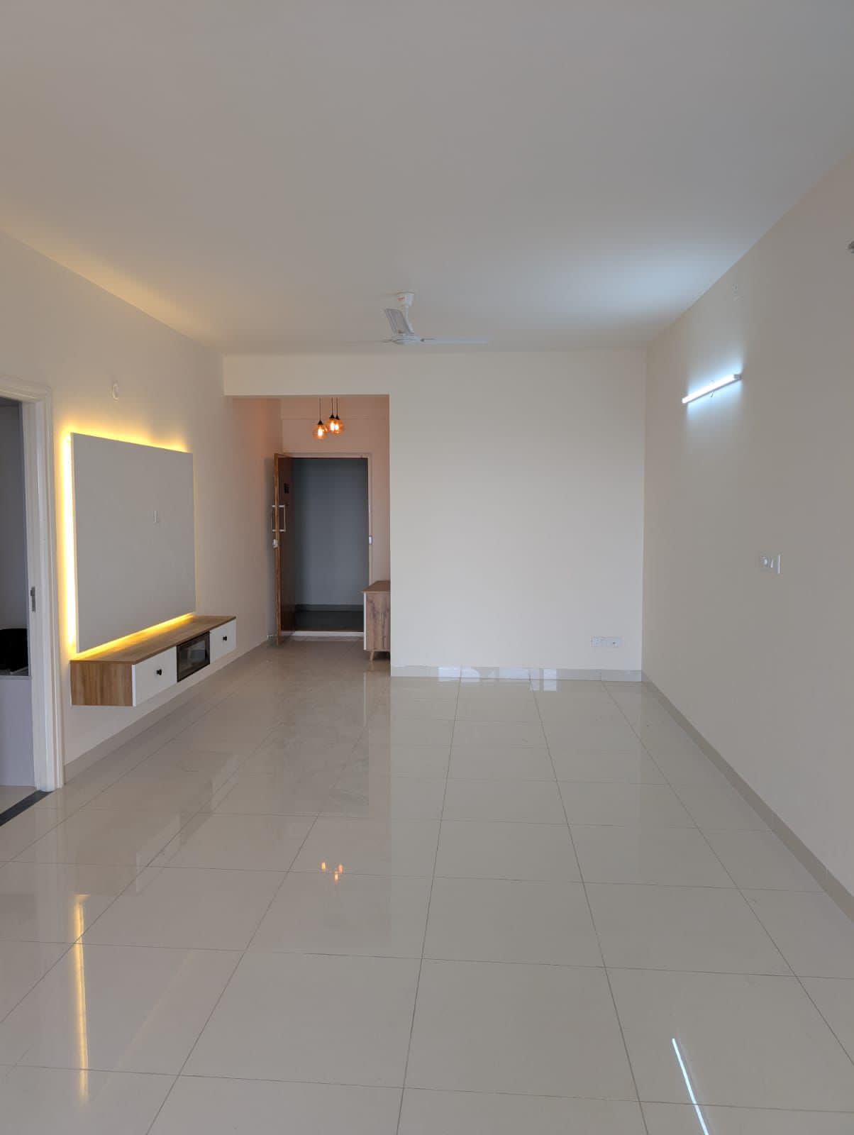 2 BHK + Pooja Room Apartment For Rent in Mantri Astra