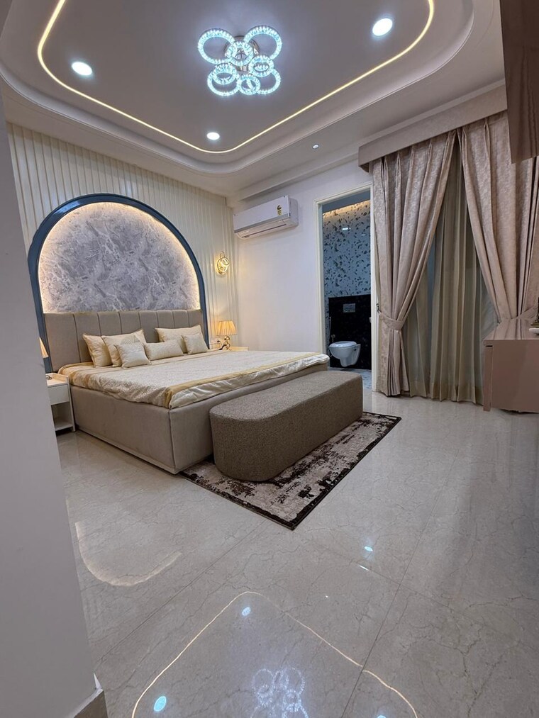 Master Bedroom, vip road 3 Bedroom 130 Sq.Yd. Apartment In Vip Road Zirakpur 9604228