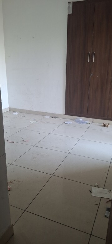 Furnished Amenities in 2 BHK Apartment at Supertech The Romano, Sector 118 – for Rent