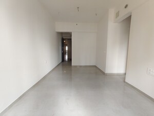 Room in 2 BHK Apartment at Piramal Vaikunth, Balkum Pada – for Sale