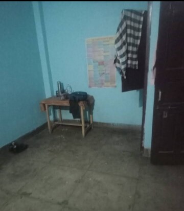 Room in 1 RK Independent House at Aliganj – for Rent