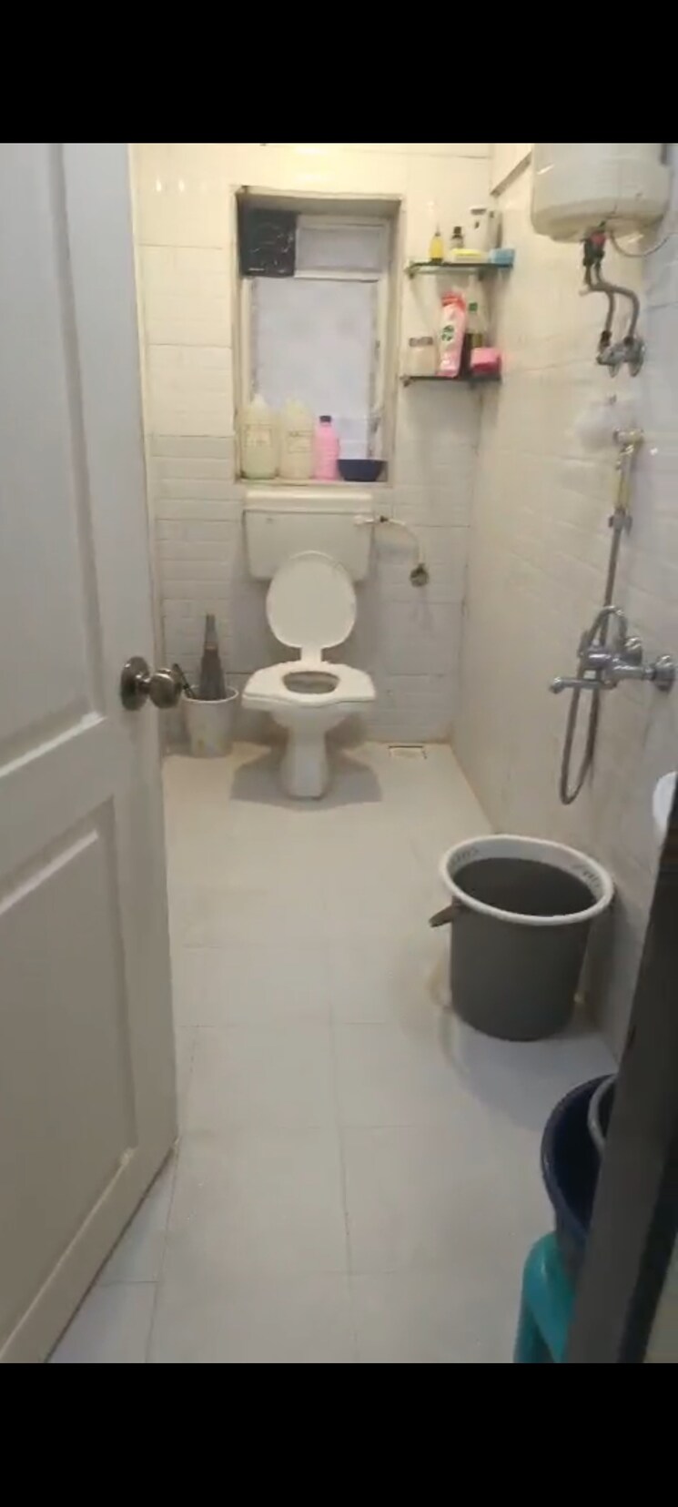 Bathroom, sahara-apartments-agripada 1 Bedroom 565 Sq.Ft. Apartment In Agripada Mumbai 9604328