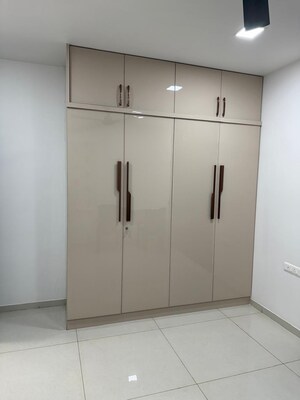 Room in 3 BHK Apartment at Rajapushpa Provincia, Narsingi – for Rent