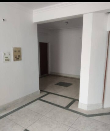 Building Lobby in 2 BHK Independent House at Aliganj – for Rent