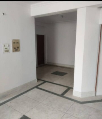 Building Lobby in 2 BHK Independent House at Aliganj – for Rent