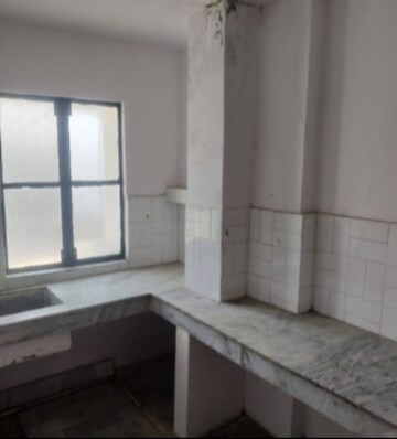 Kitchen in 2 BHK Independent House at Aliganj – for Rent