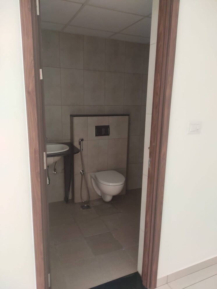 Bathroom, vajram-newtown 3 Bedroom 1756 Sq.Ft. Apartment In Thanisandra Main Road Bangalore 9604321