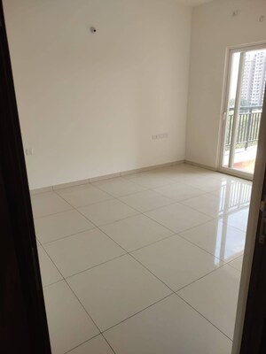 Room in 3 BHK Apartment at Vajram Newtown, Thanisandra Main Road – for Sale