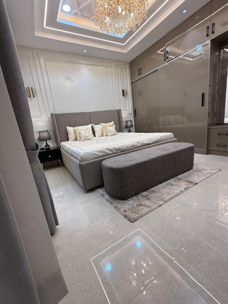 Room, vip road 3 Bedroom 1350 Sq.Ft. Apartment In Vip Road Zirakpur 9604419