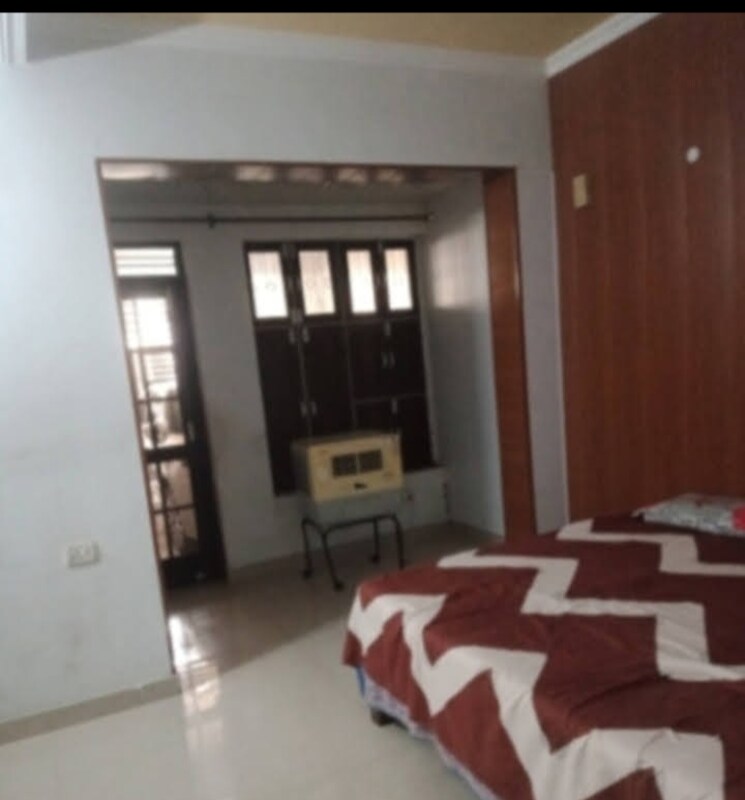 Room, aliganj 1 Bedroom 1000 Sq.Ft. Villa In Aliganj Lucknow 9604394