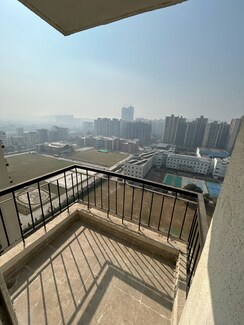 2 BHK + Extra Room Apartment For Sale in Amrapali Dream Valley