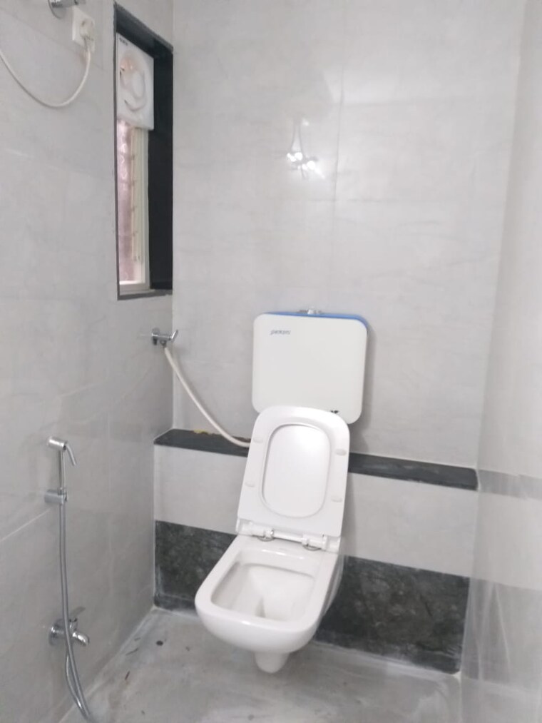 Attached Bathroom, rambaug colony 2 Bedroom 1012 Sq.Ft. Apartment In Rambaug Colony Pune 9604428