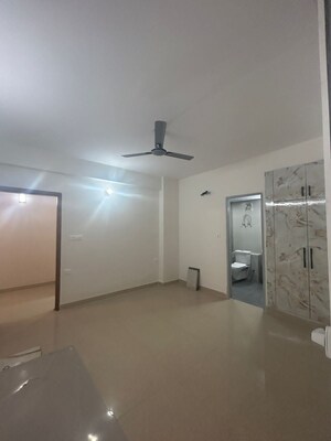 Room in 3 BHK Apartment at Sector 19b Dwarka – for Rent