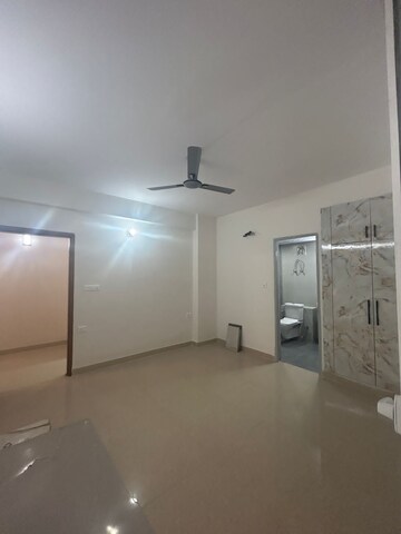 Room in 3 BHK Apartment at Sector 19b Dwarka – for Rent