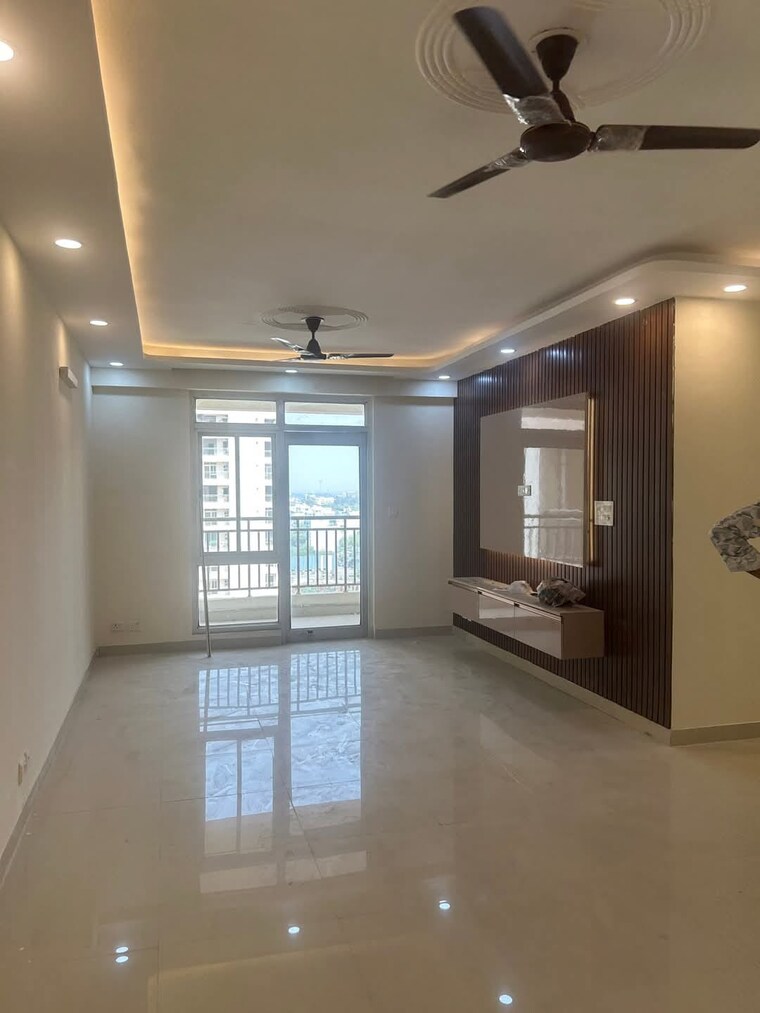 Room, sector 19b dwarka 3 Bedroom 1850 Sq.Ft. Apartment In Sector 19b Dwarka Delhi 9604430