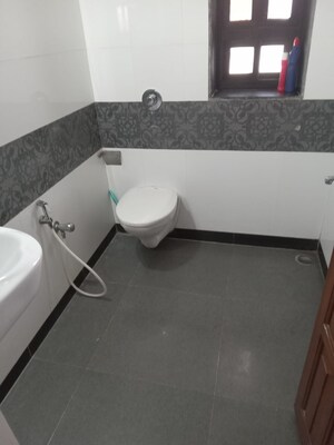 Attached Bathroom in 2 BHK Apartment at Bandra West – for Rent