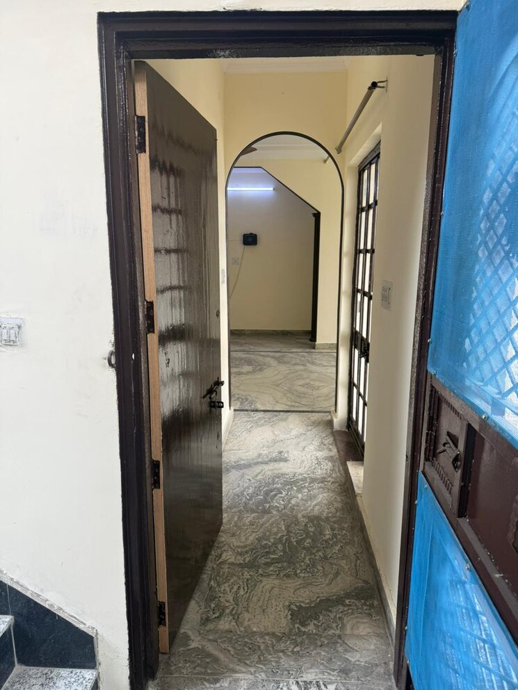 Other, dwarka 3 Bedroom 1500 Sq.Ft. Apartment In Dwarka Delhi 9604508