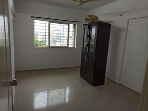 Room in 2 BHK Apartment at Pimple Saudagar – for Sale