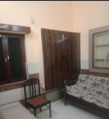 Living Room in 2 BHK Villa at Aliganj – for Rent
