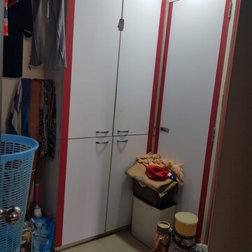 Furnished Amenities in 2 BHK Apartment at Oberoi Realty Park View, Samata Nagar – for Rent